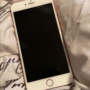 Rose Gold iPhone 6s Plus 32 GB Bundle